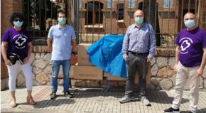 LAssociaci Oncolgica Dr. Amadeu Pelegr fa una donaci de bates a lHU Institut Pere Mata